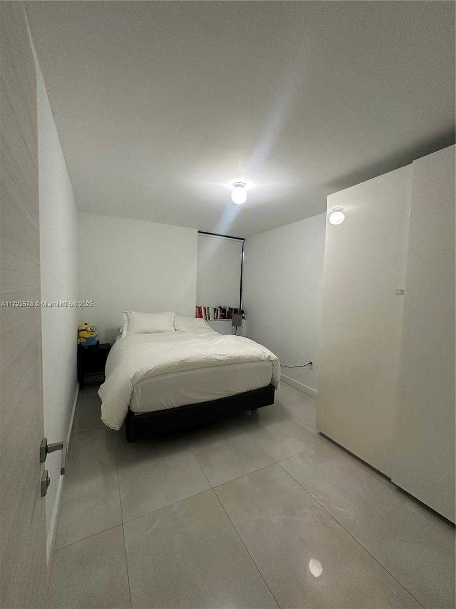 Small Image of 20291 NORTH EAST 30TH AVE #PH24, Aventura Number 31