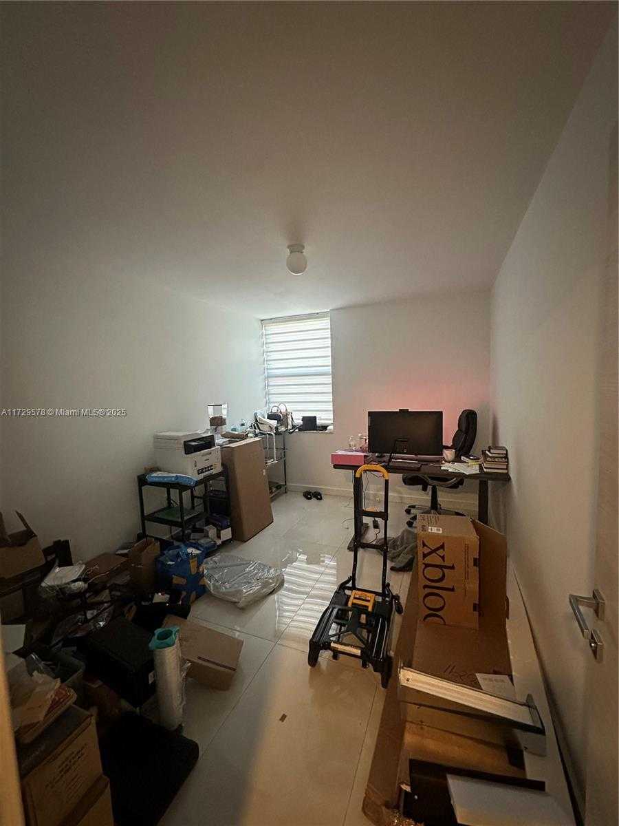 Small Image of 20291 NORTH EAST 30TH AVE #PH24, Aventura Number 33