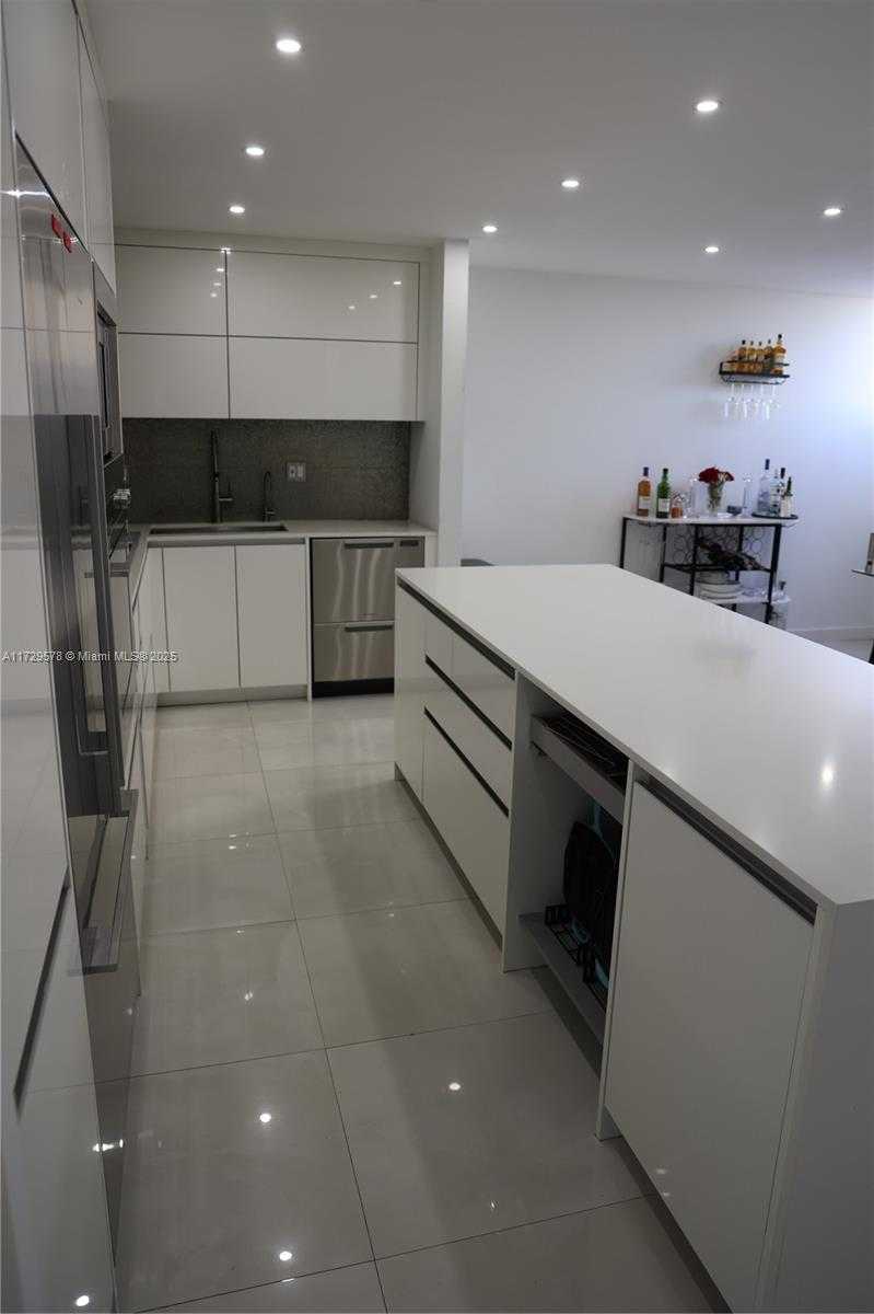 Small Image of 20291 NORTH EAST 30TH AVE #PH24, Aventura Number 6