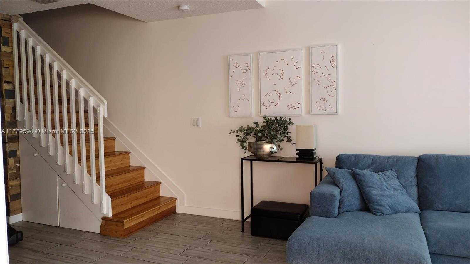 Small Image of 4938 WINDWARD WAY #1304, Dania Beach Number 10