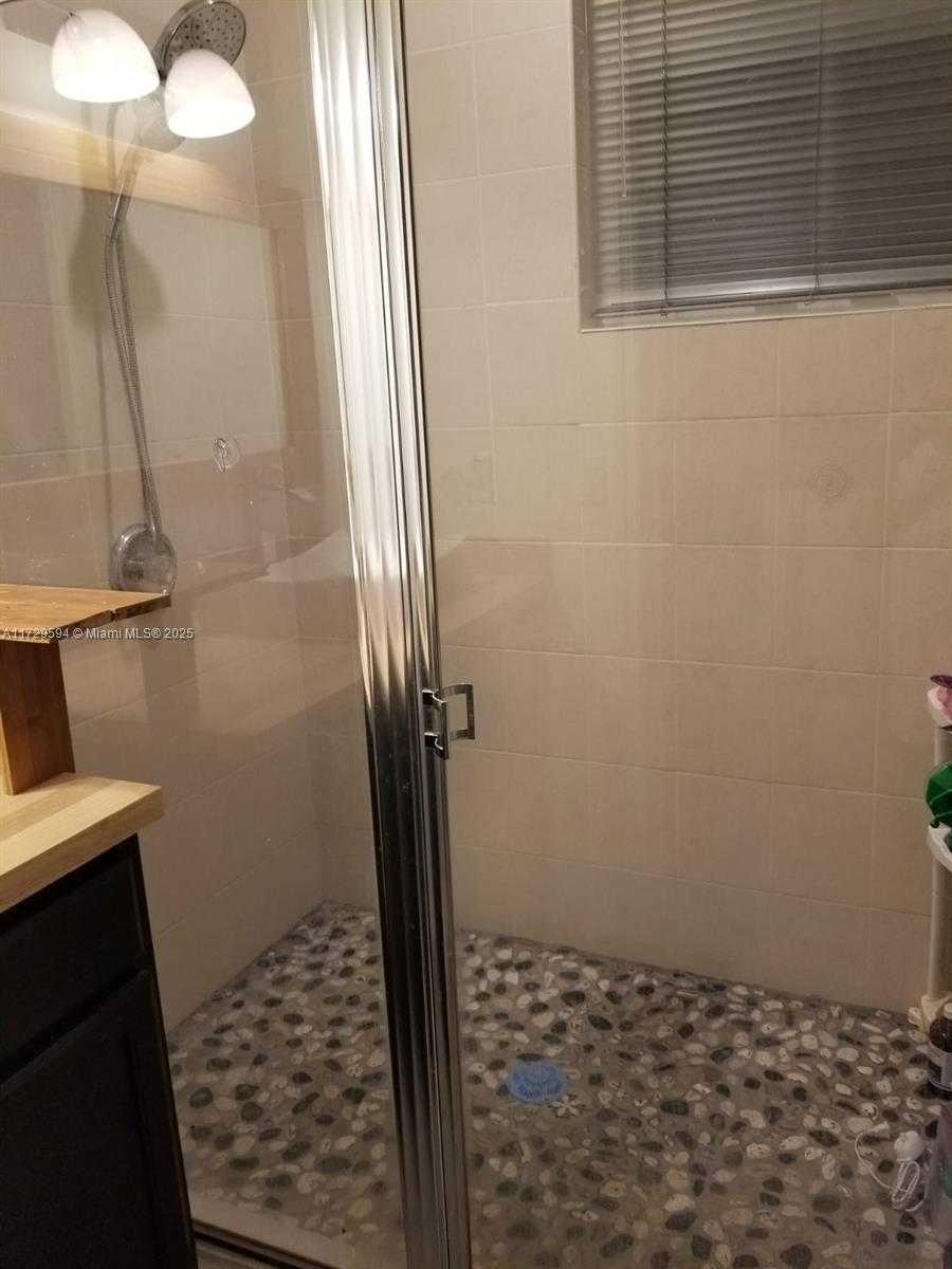 Small Image of 4938 WINDWARD WAY #1304, Dania Beach Number 15