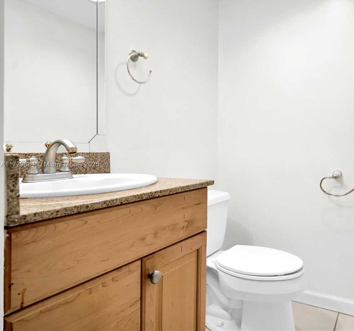 Small Image of 3701 NORTH COUNTRY CLUB DR #203, Aventura Number 25