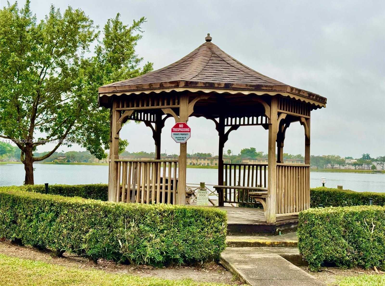 Small Image of 795 BANKS RD, Margate Number 21