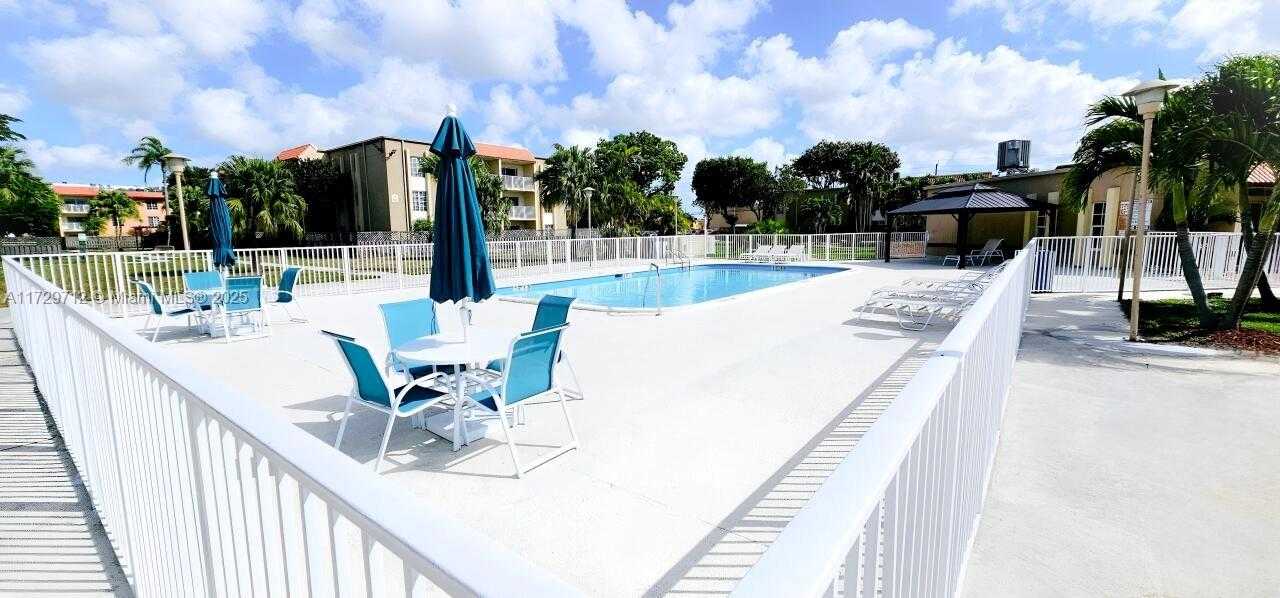 Small Image of 5020 NORTH WEST 79TH AVE #303, Doral Number 16