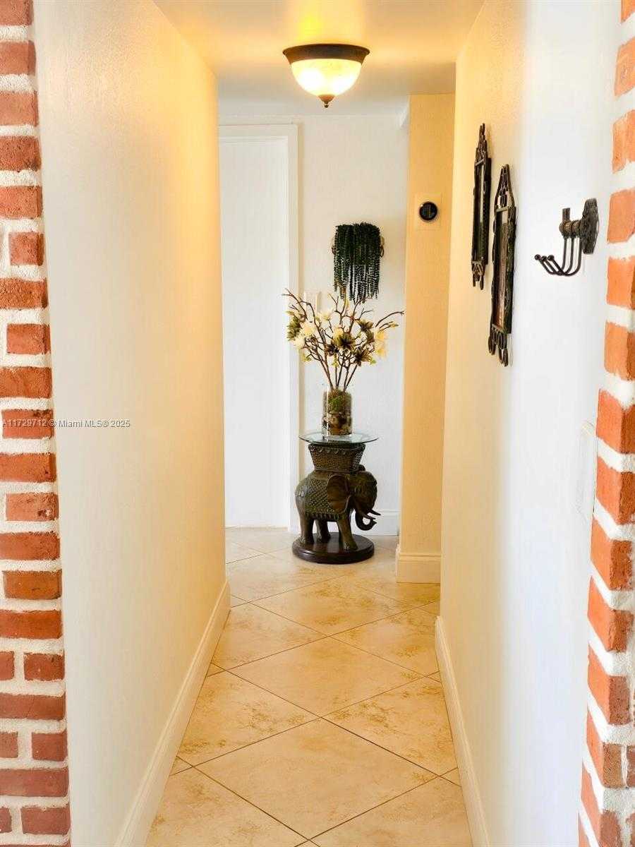 Small Image of 5020 NORTH WEST 79TH AVE #303, Doral Number 5