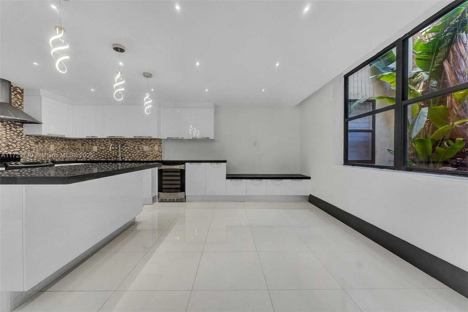 Small Image of 20441 NORTH EAST 30TH AVE #106-9, Aventura Number 30