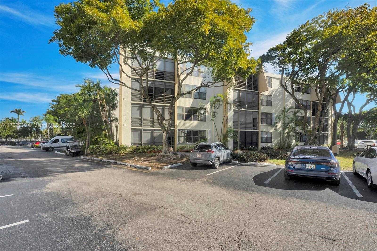 Small Image of 20441 NORTH EAST 30TH AVE #106-9, Aventura Number 40