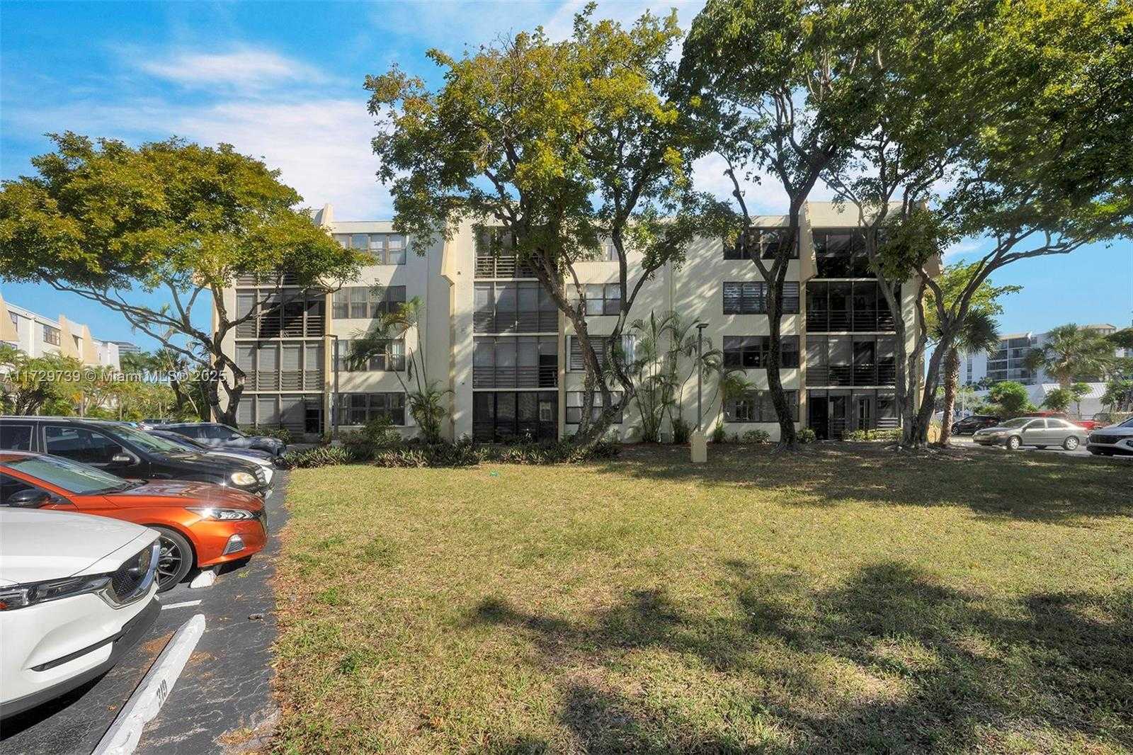 Small Image of 20441 NORTH EAST 30TH AVE #106-9, Aventura Number 43