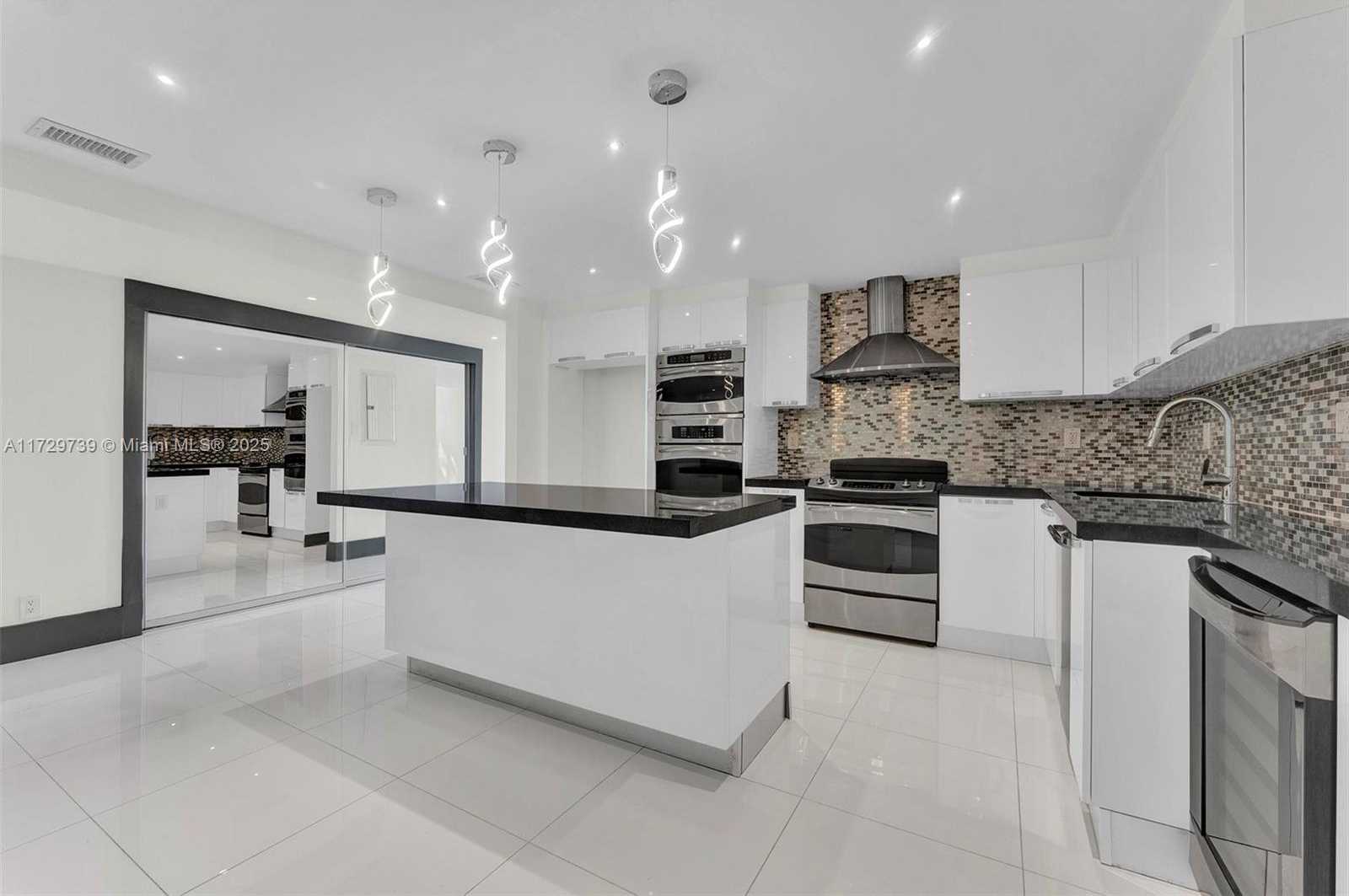 Small Image of 20441 NORTH EAST 30TH AVE #106-9, Aventura Number 5