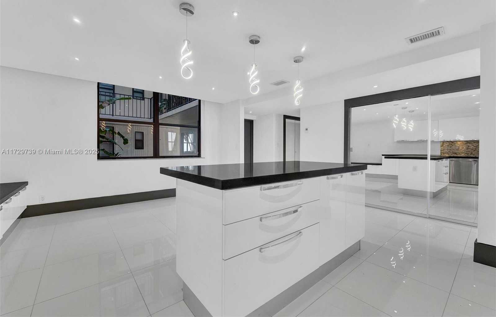 Small Image of 20441 NORTH EAST 30TH AVE #106-9, Aventura Number 6