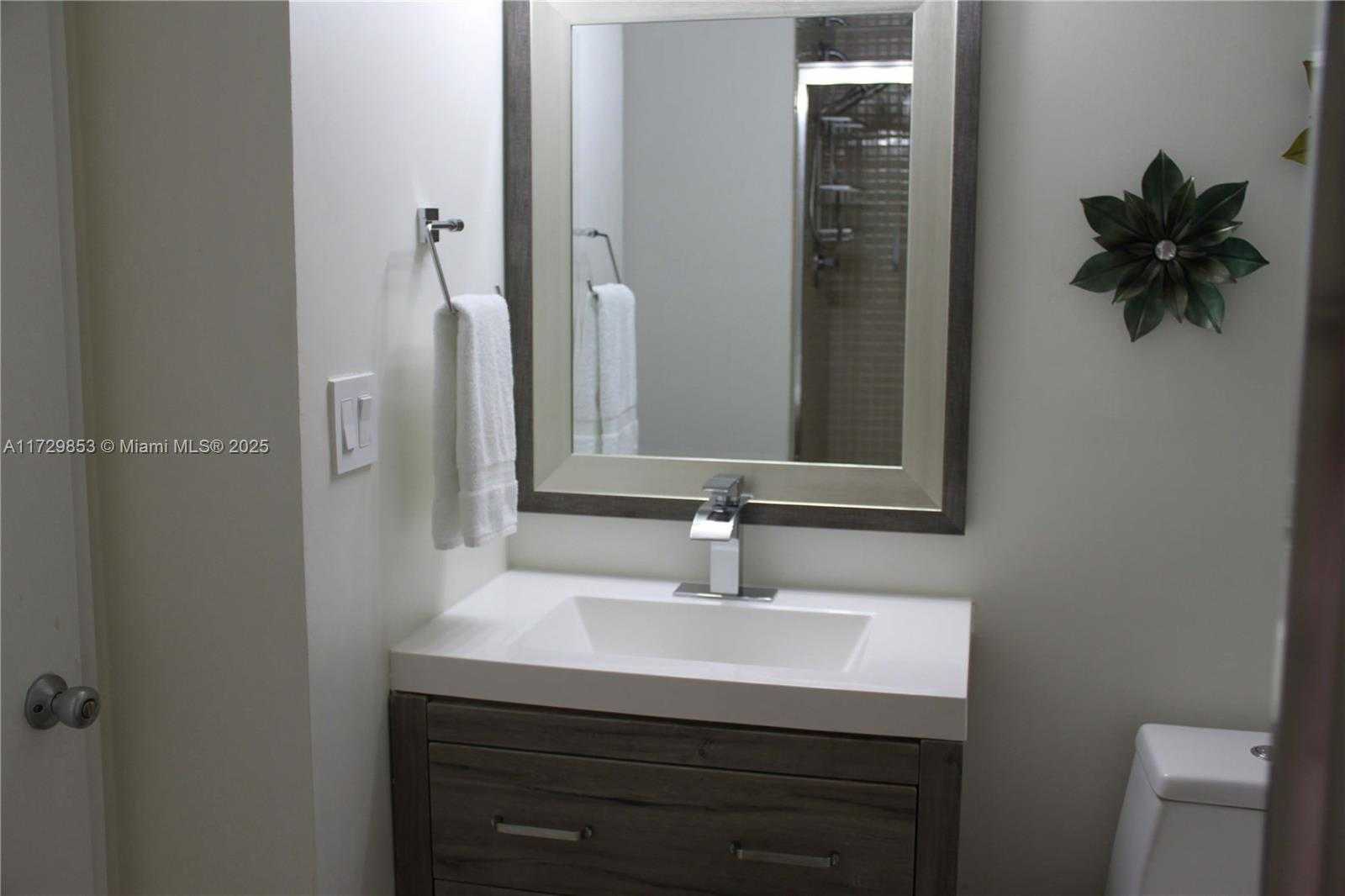 Small Image of 20515 EAST COUNTRY CLUB DR #1449, Aventura Number 14