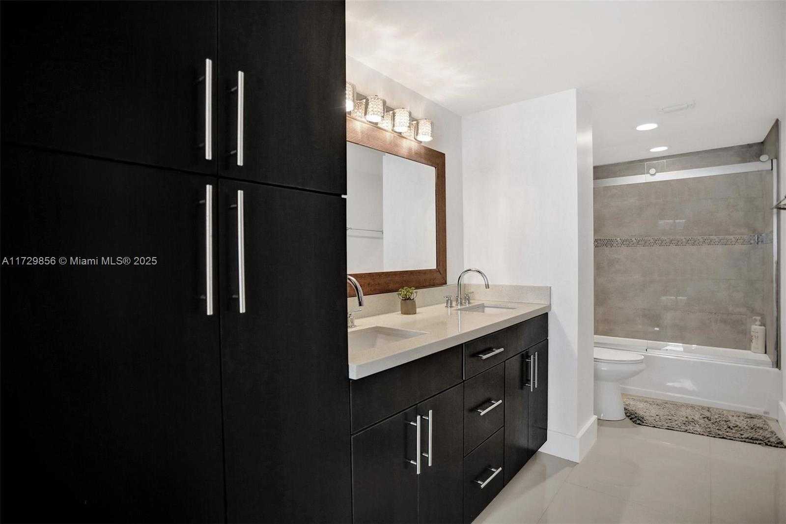 Small Image of 18051 BISCAYNE BLVD #402, Aventura Number 4