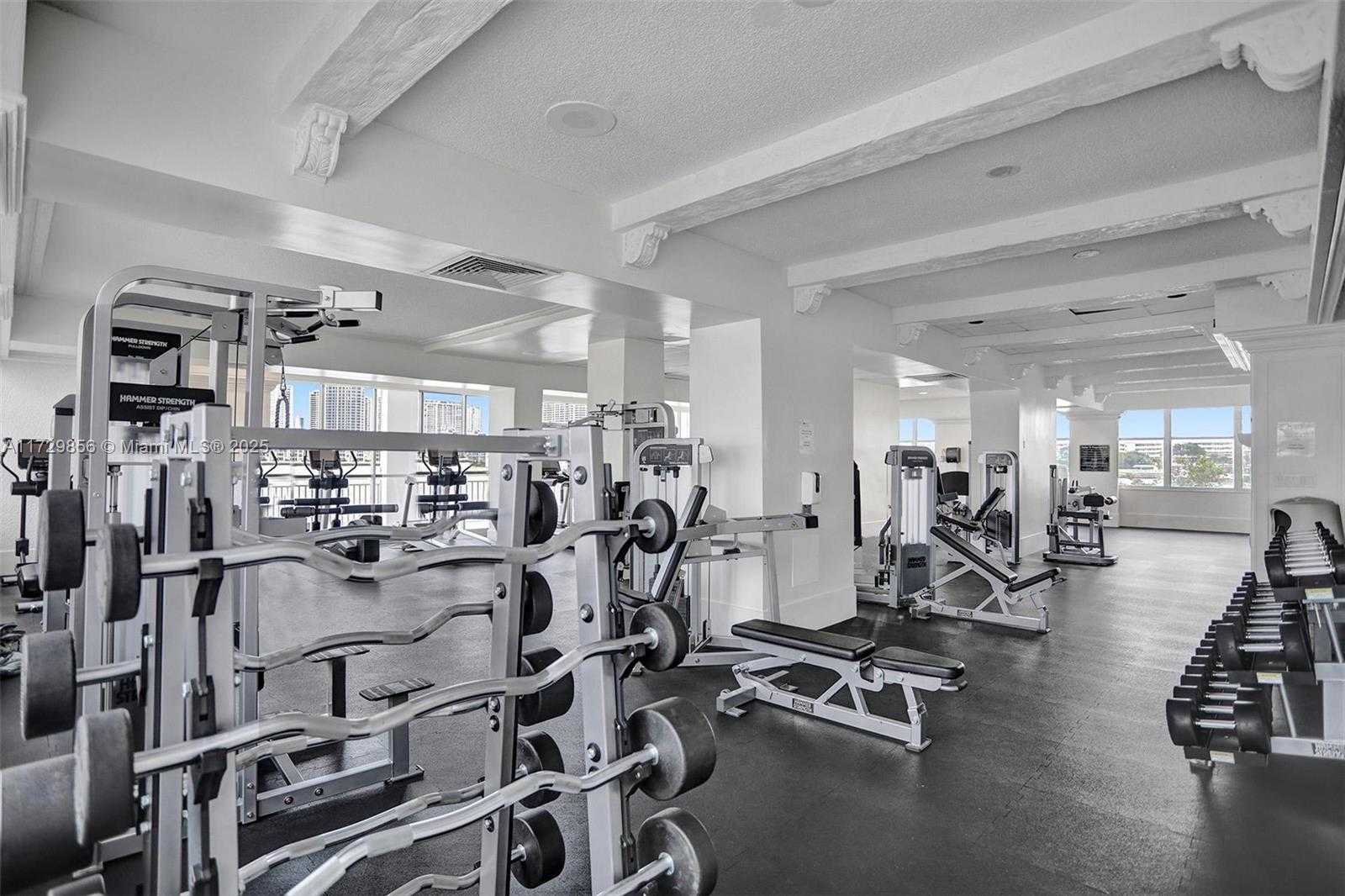 Small Image of 18051 BISCAYNE BLVD #402, Aventura Number 40
