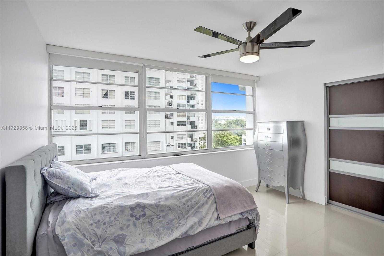 Small Image of 18051 BISCAYNE BLVD #402, Aventura Number 5