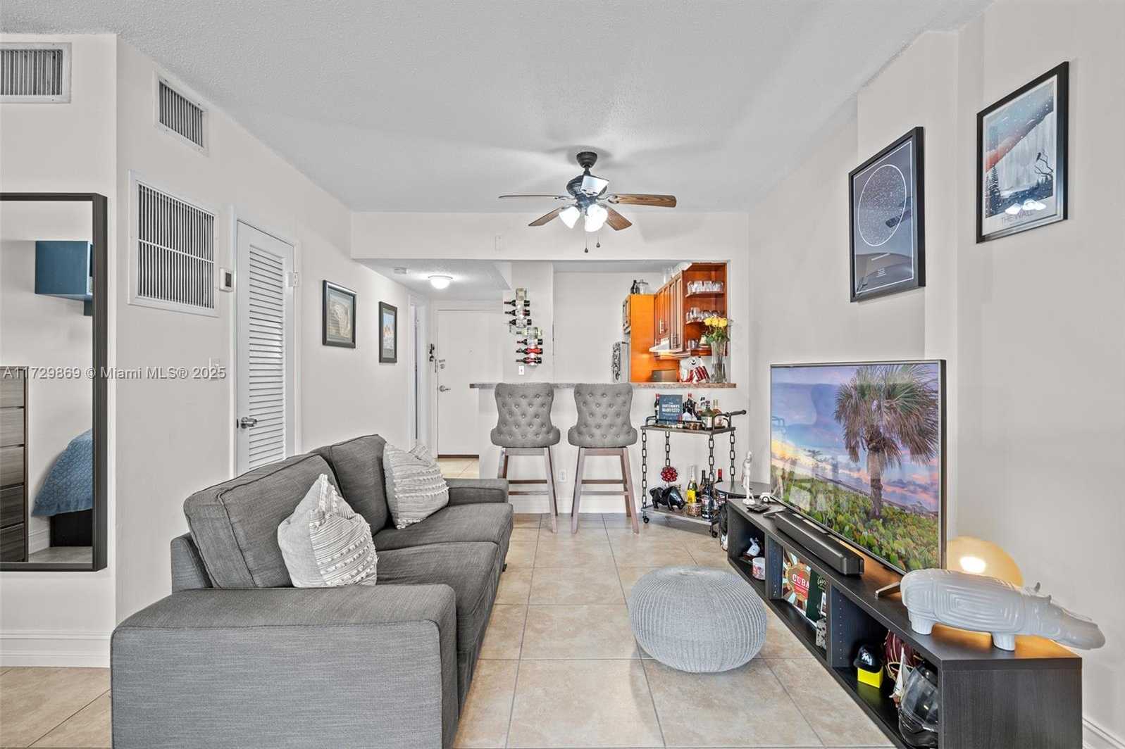 Small Image of 1455 NORTH TREASURE DR #4D, North Bay Village Number 10