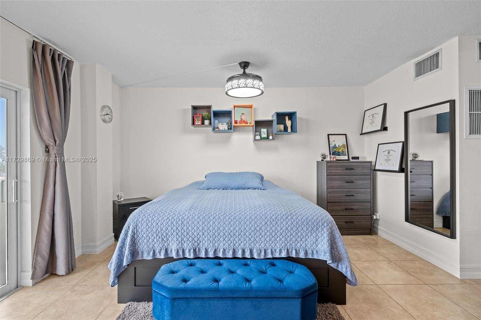 Small Image of 1455 NORTH TREASURE DR #4D, North Bay Village Number 12