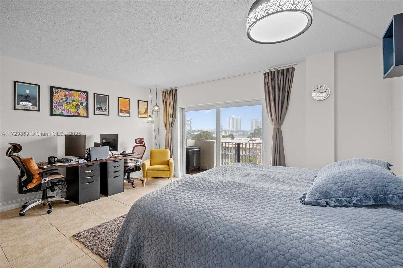Small Image of 1455 NORTH TREASURE DR #4D, North Bay Village Number 14
