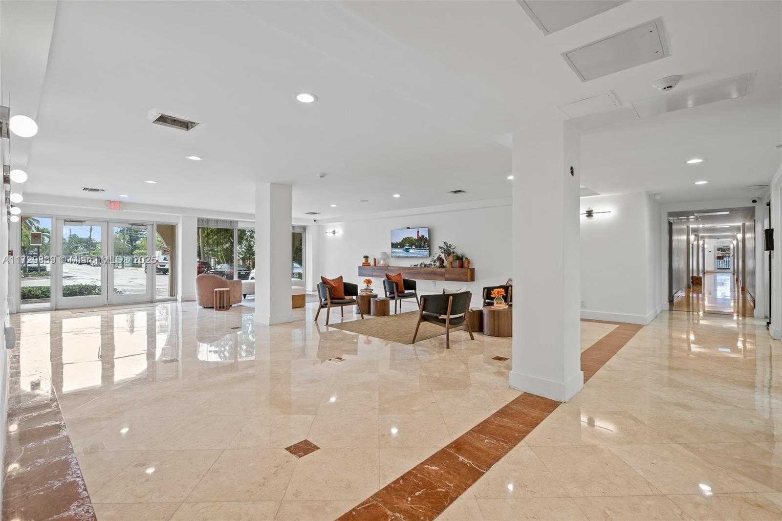 Small Image of 1455 NORTH TREASURE DR #4D, North Bay Village Number 3