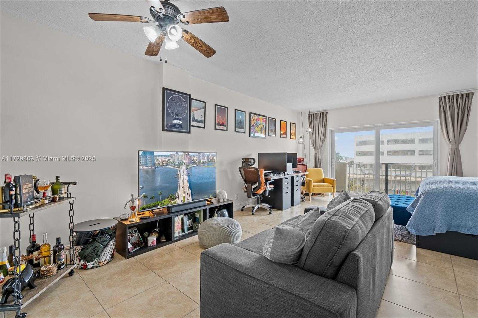 Small Image of 1455 NORTH TREASURE DR #4D, North Bay Village Number 8