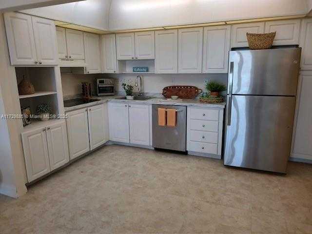 Small Image of 19380 COLLINS AVE #724, Sunny Isles Beach Number 10