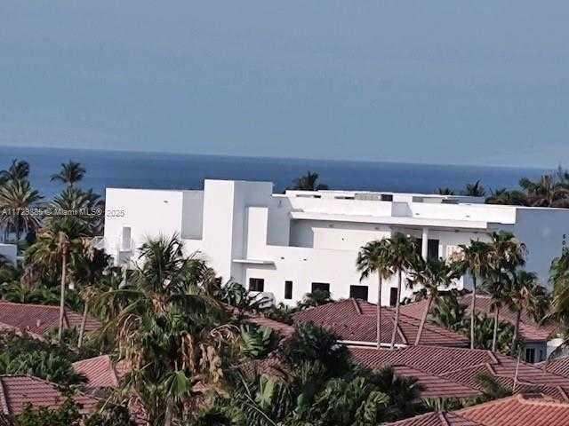 Small Image of 19380 COLLINS AVE #724, Sunny Isles Beach Number 3