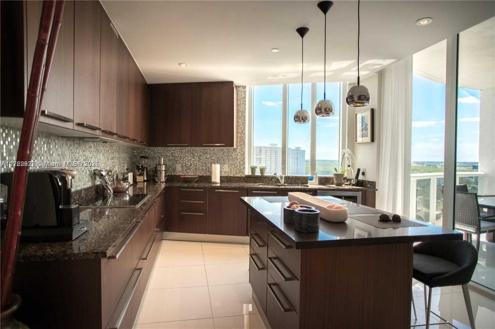 Small Image of 15811 COLLINS AVE #1404, Sunny Isles Beach Number 18
