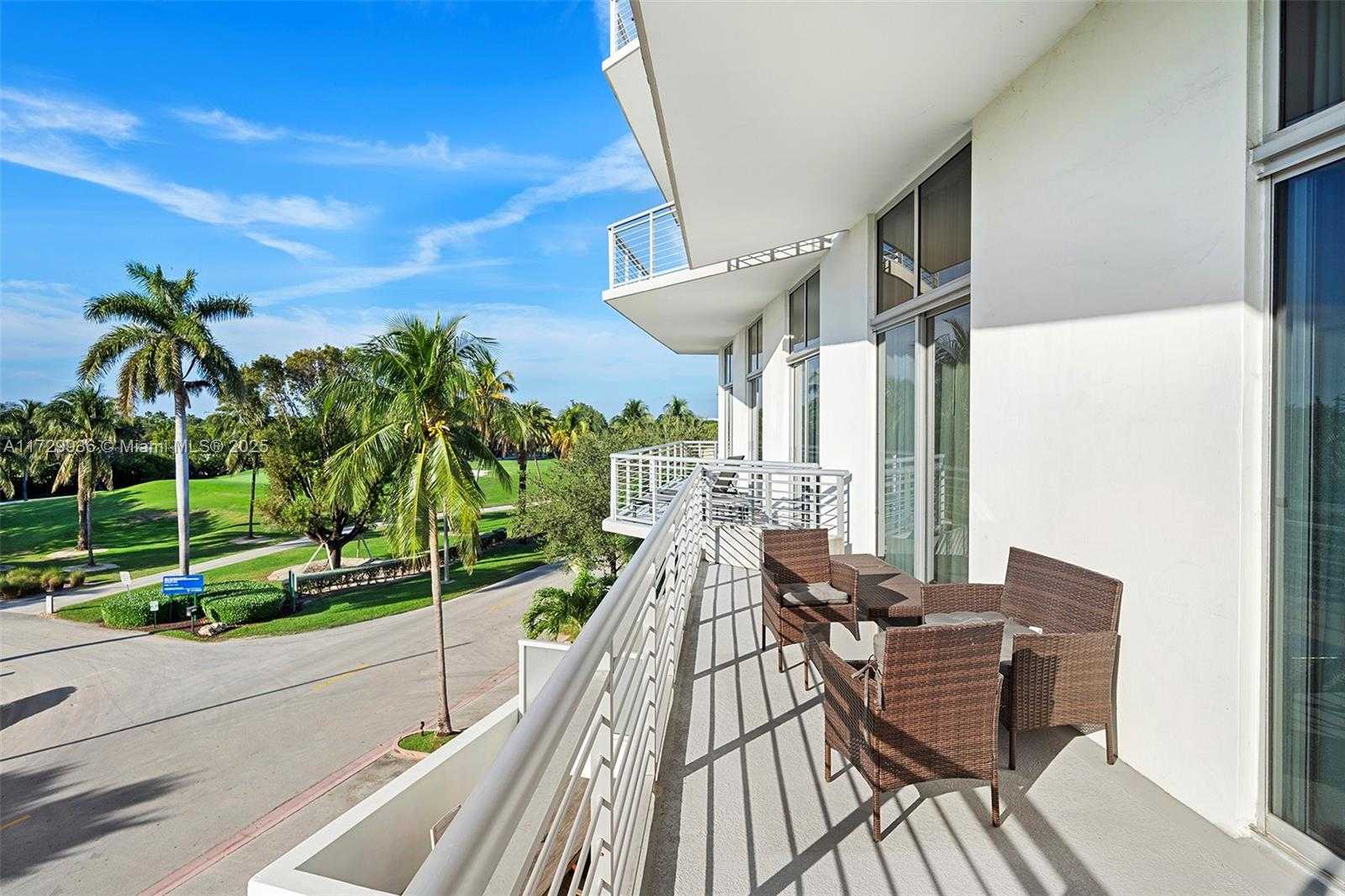 Small Image of 2001 MERIDIAN AVE #411, Miami Beach Number 19