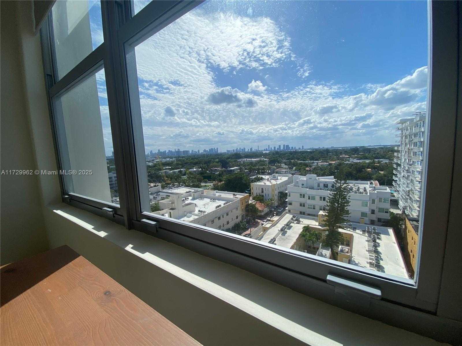Small Image of 2899 COLLINS AVE #1208, Miami Beach Number 14