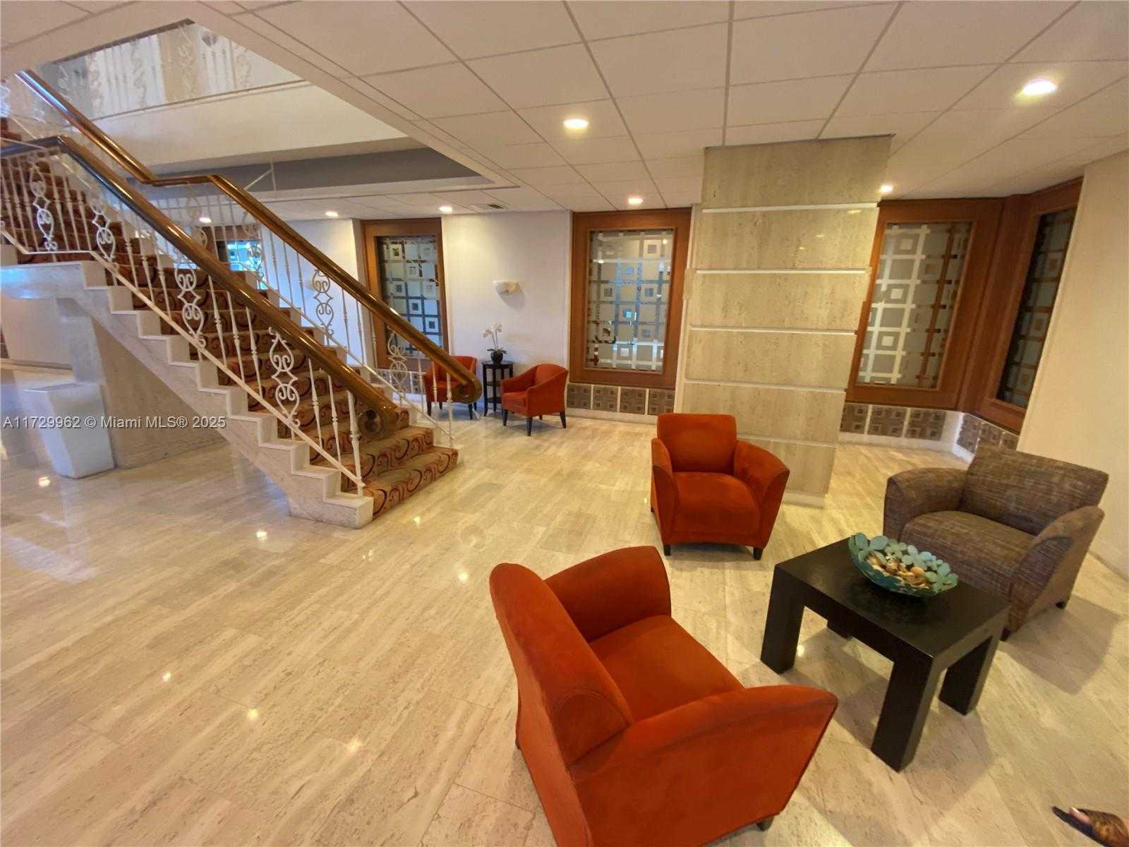 Small Image of 2899 COLLINS AVE #1208, Miami Beach Number 25