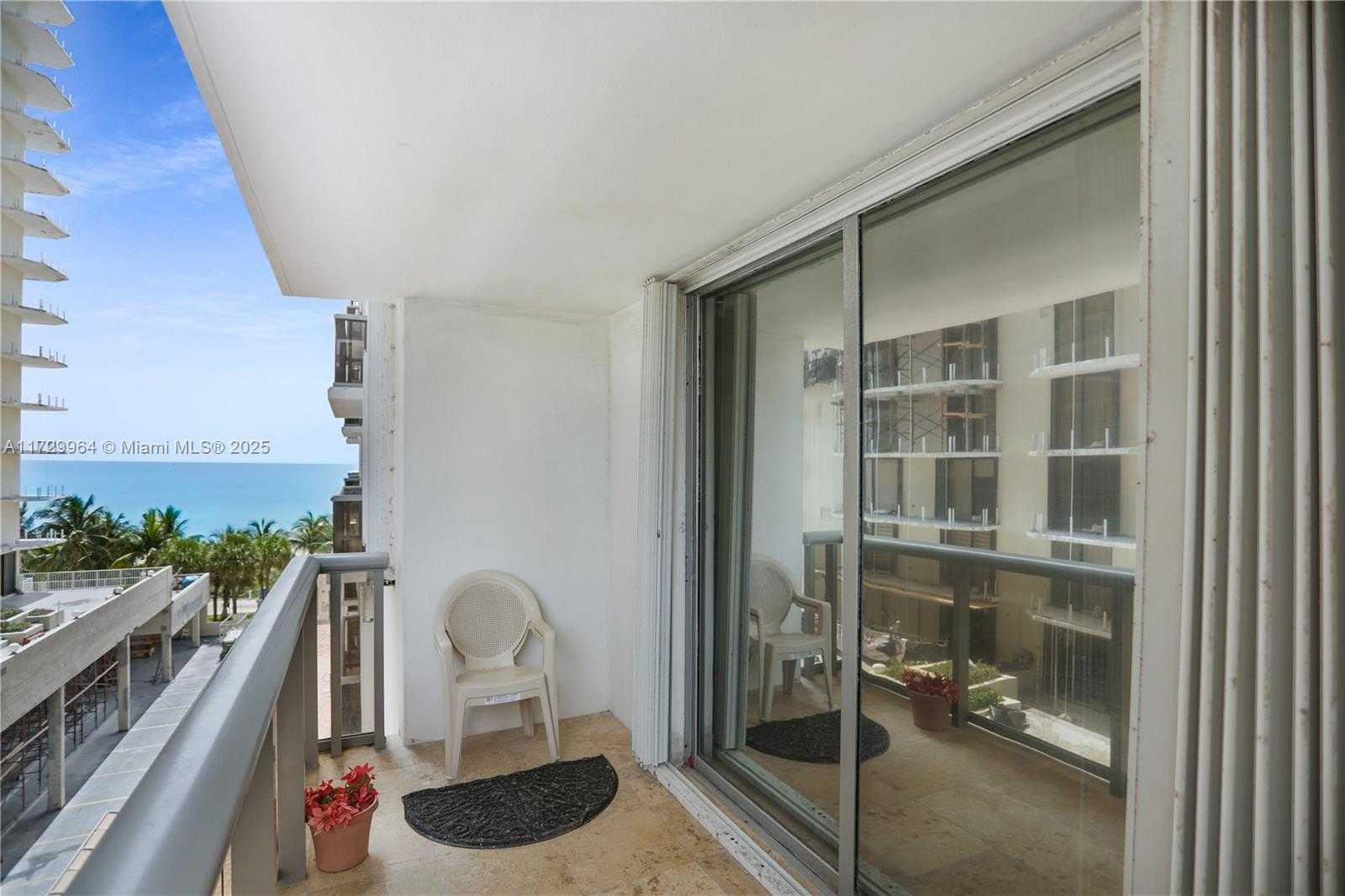 Small Image of 6039 COLLINS AVE #607, Miami Beach Number 10