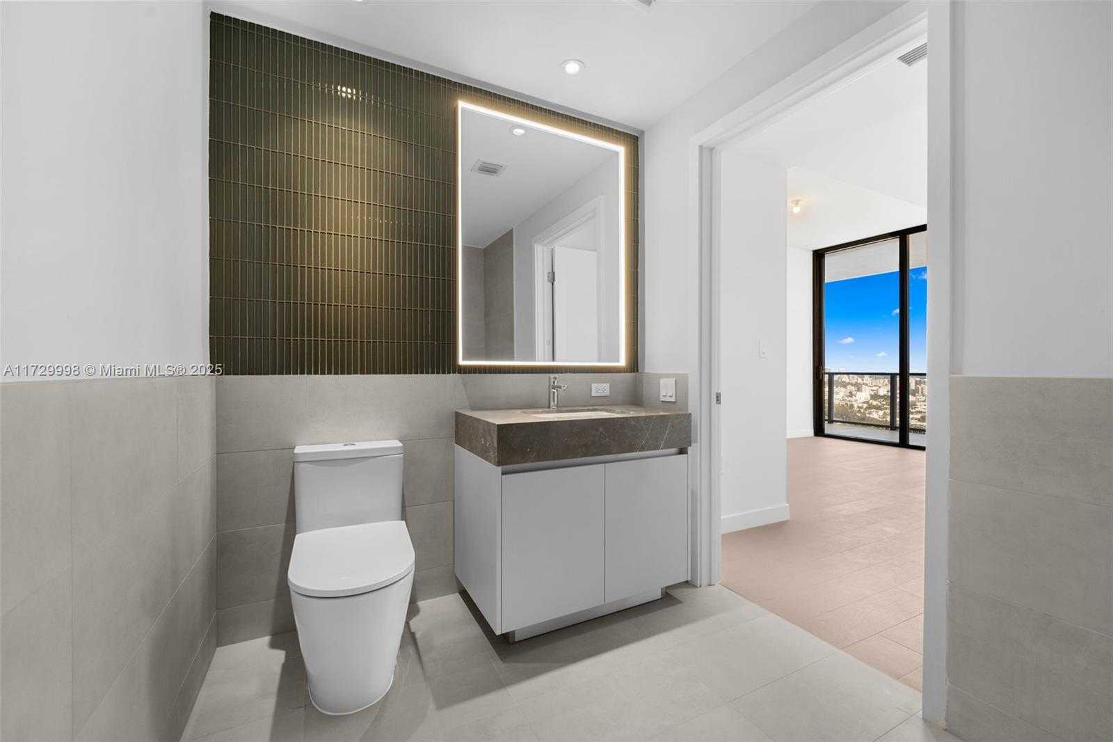 Small Image of 500 ALTON RD #3704, Miami Beach Number 12