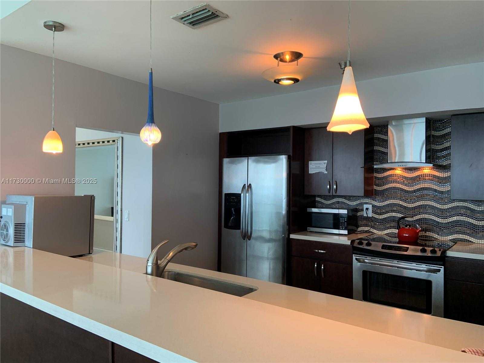 Small Image of 5445 COLLINS AVE #TS1, Miami Beach Number 10