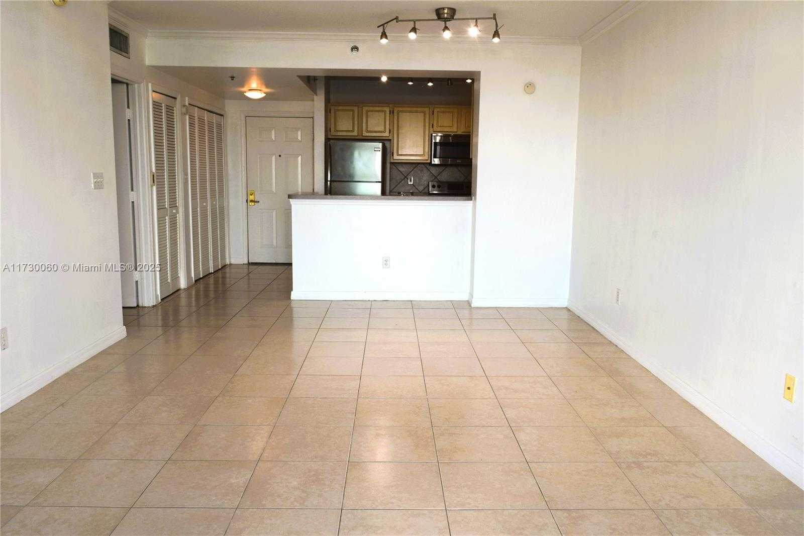 Small Image of 2665 SOUTH WEST 37 AVE #613, Miami Number 11