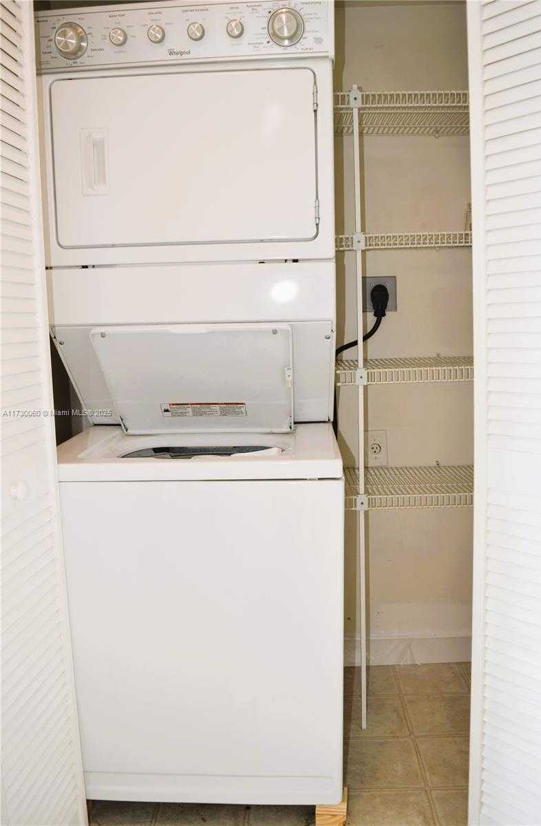 Small Image of 2665 SOUTH WEST 37 AVE #613, Miami Number 12