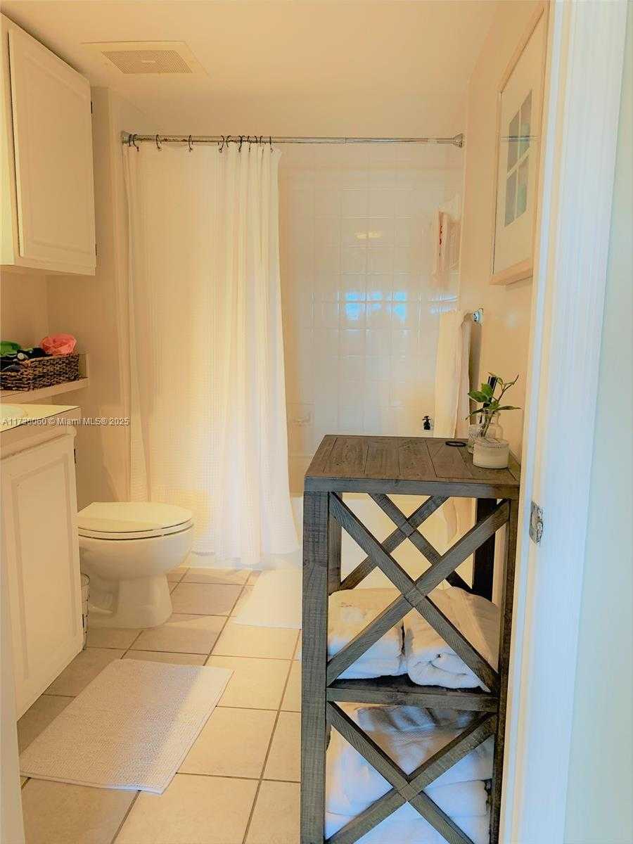 Small Image of 2665 SOUTH WEST 37 AVE #613, Miami Number 16
