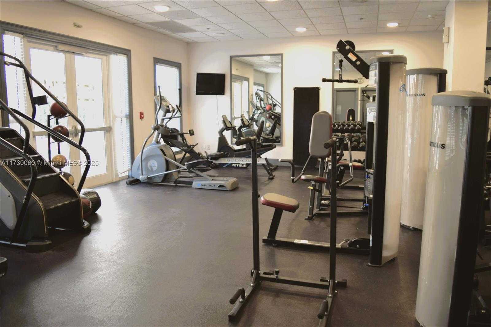 Small Image of 2665 SOUTH WEST 37 AVE #613, Miami Number 31