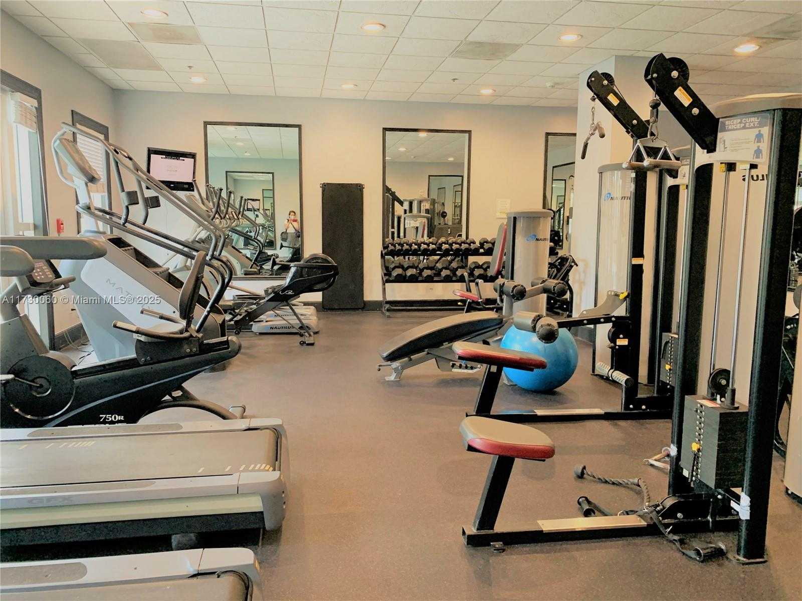 Small Image of 2665 SOUTH WEST 37 AVE #613, Miami Number 32
