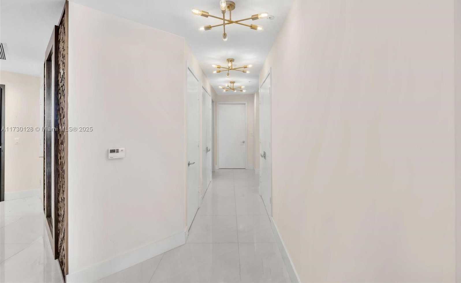 Small Image of 17301 BISCAYNE BLVD #210, North Miami Beach Number 11
