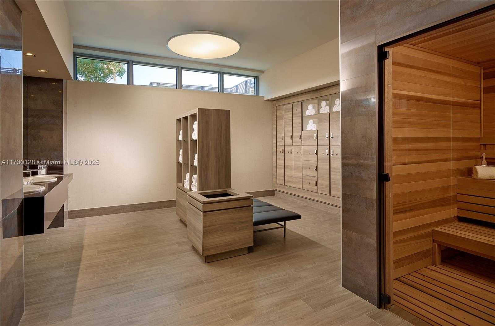 Small Image of 17301 BISCAYNE BLVD #210, North Miami Beach Number 31