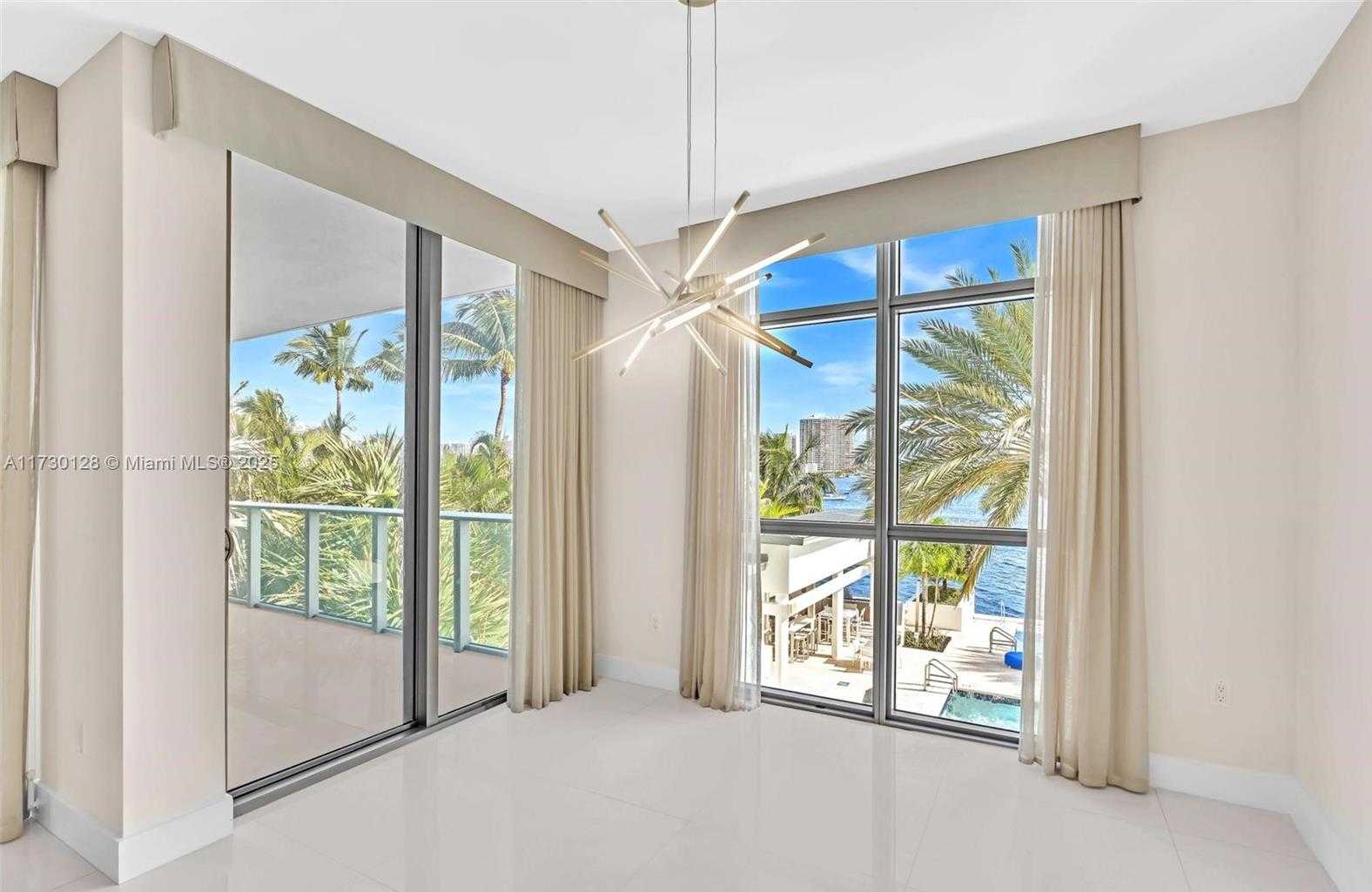 Small Image of 17301 BISCAYNE BLVD #210, North Miami Beach Number 5