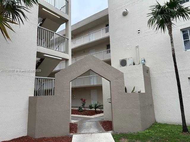 Small Image of 6195 NORTH WEST 186TH ST #213, Hialeah Number 2