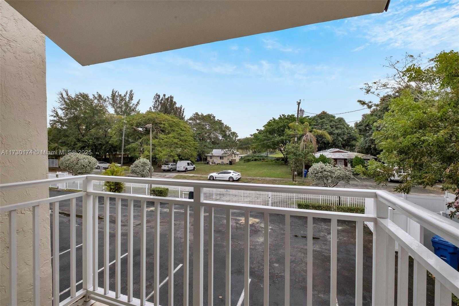 Small Image of 2050 NORTH EAST 140TH ST #1, North Miami Beach Number 10