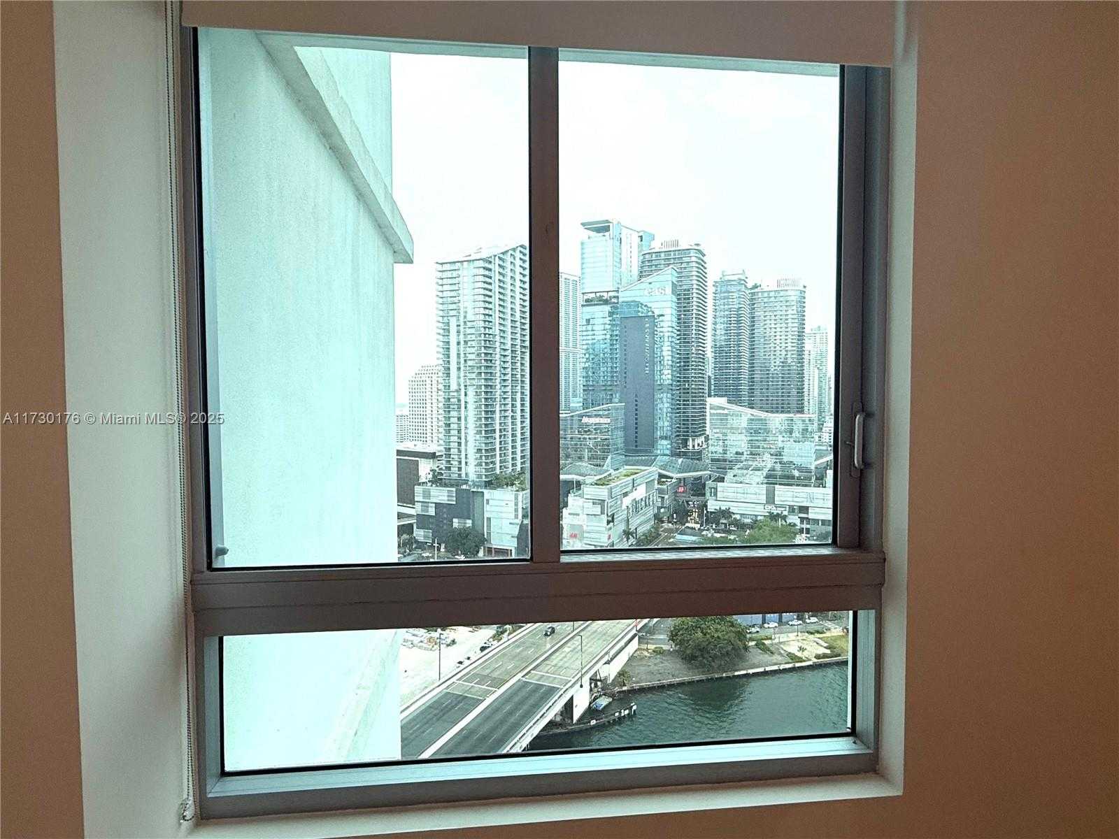 Small Image of 350 SOUTH MIAMI AVE #2710, Miami Number 6
