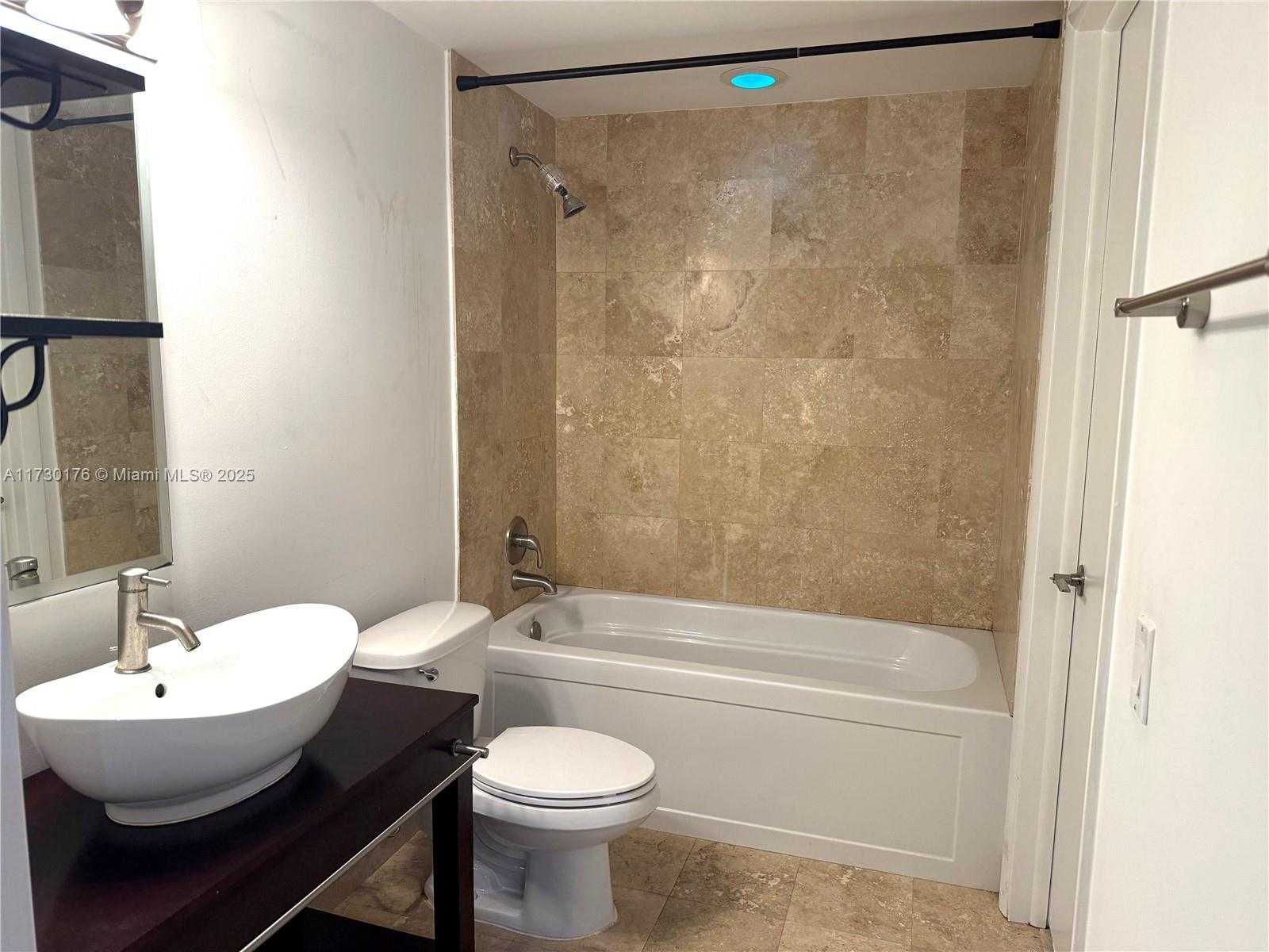 Small Image of 350 SOUTH MIAMI AVE #2710, Miami Number 7