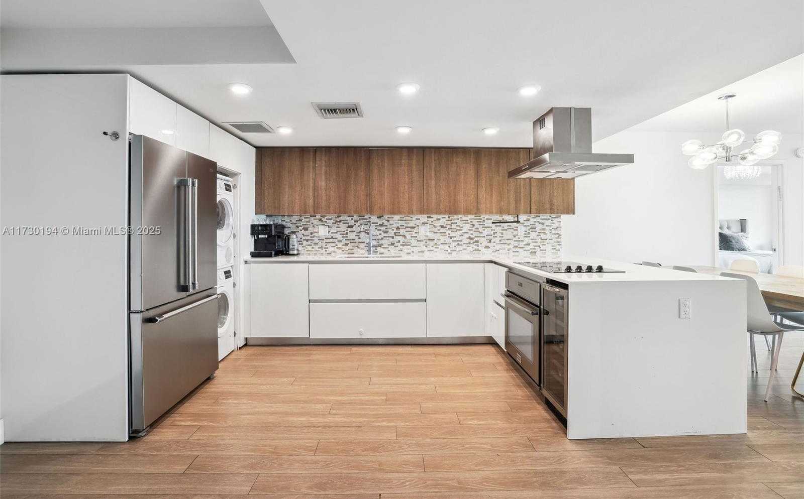 Small Image of 1025 92ND ST #402, Bay Harbor Islands Number 11