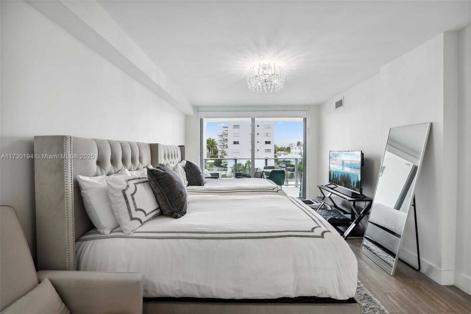 Small Image of 1025 92ND ST #402, Bay Harbor Islands Number 13