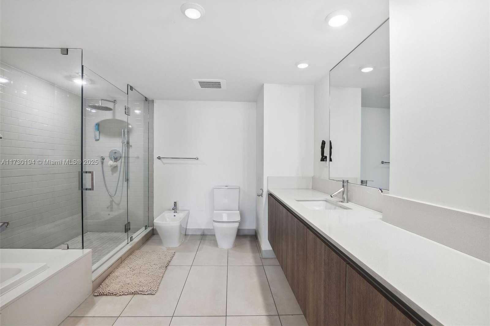 Small Image of 1025 92ND ST #402, Bay Harbor Islands Number 16