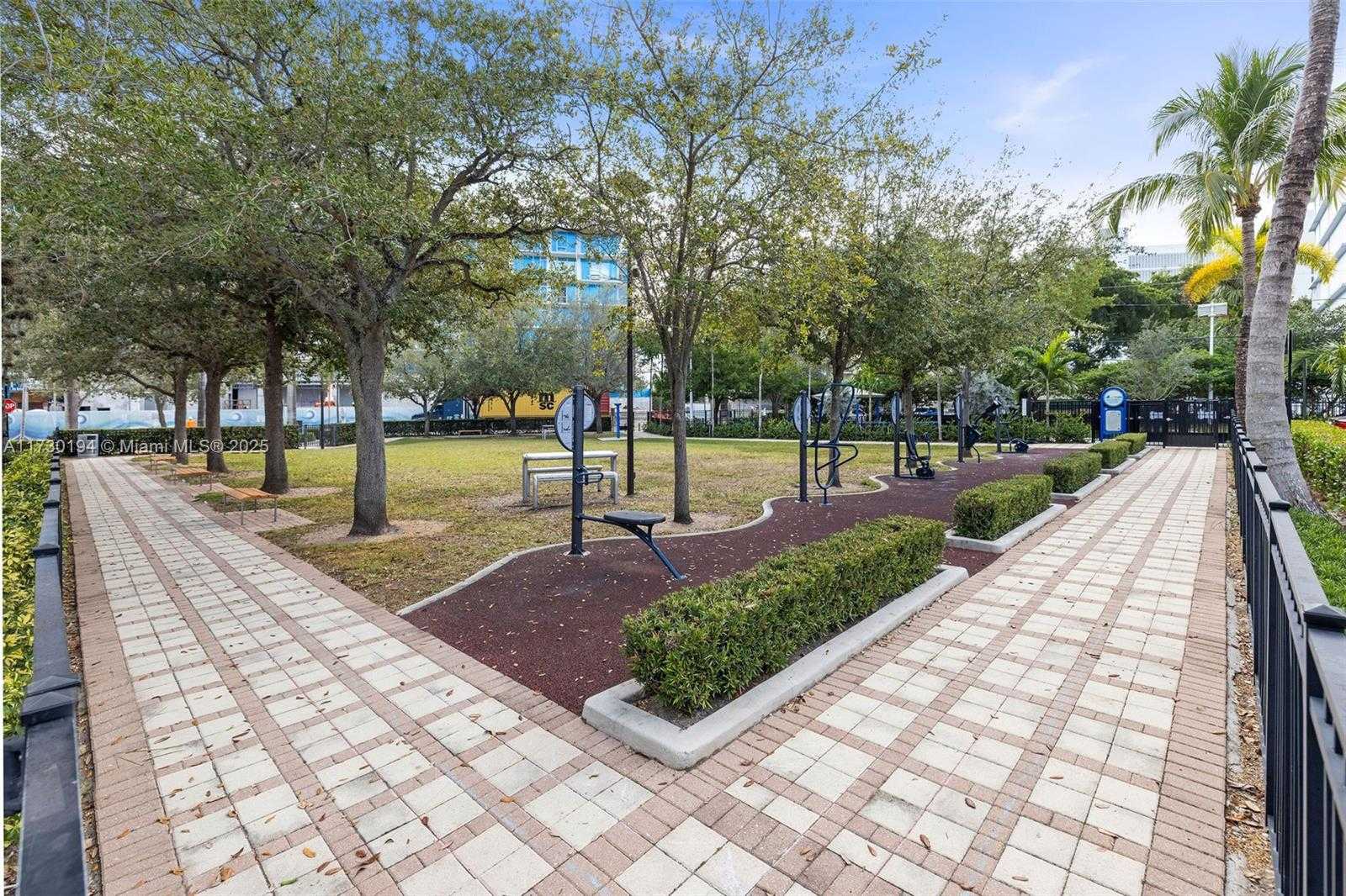 Small Image of 1025 92ND ST #402, Bay Harbor Islands Number 28