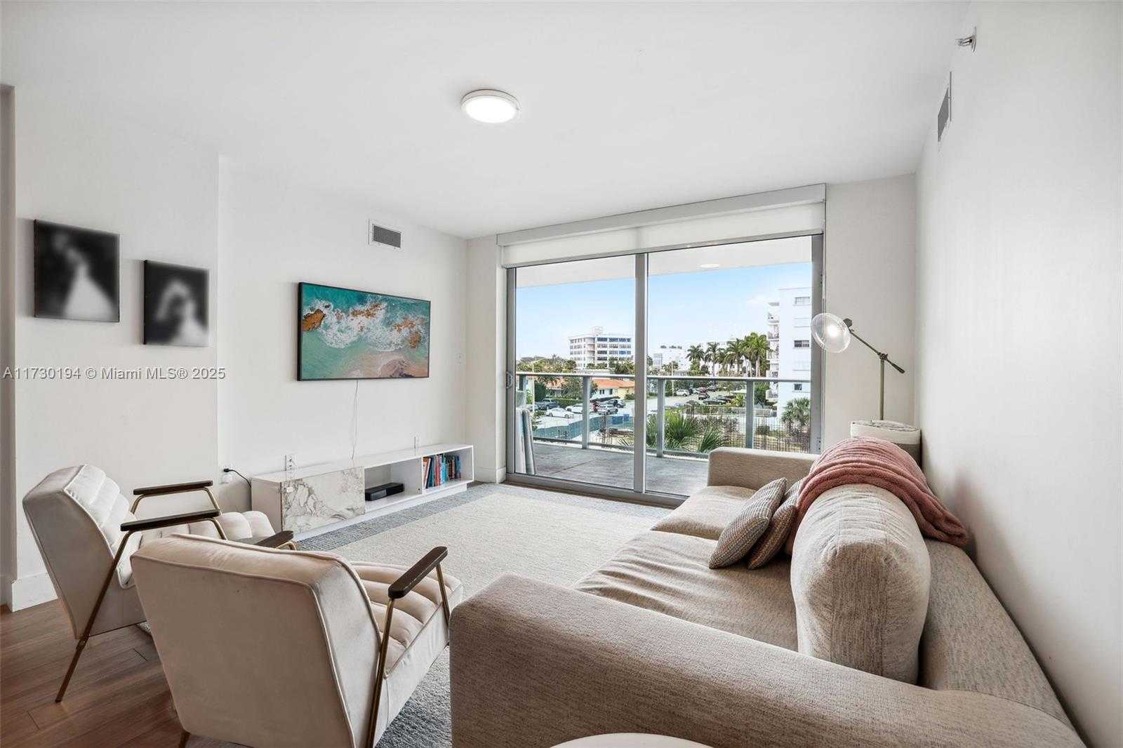 Small Image of 1025 92ND ST #402, Bay Harbor Islands Number 5