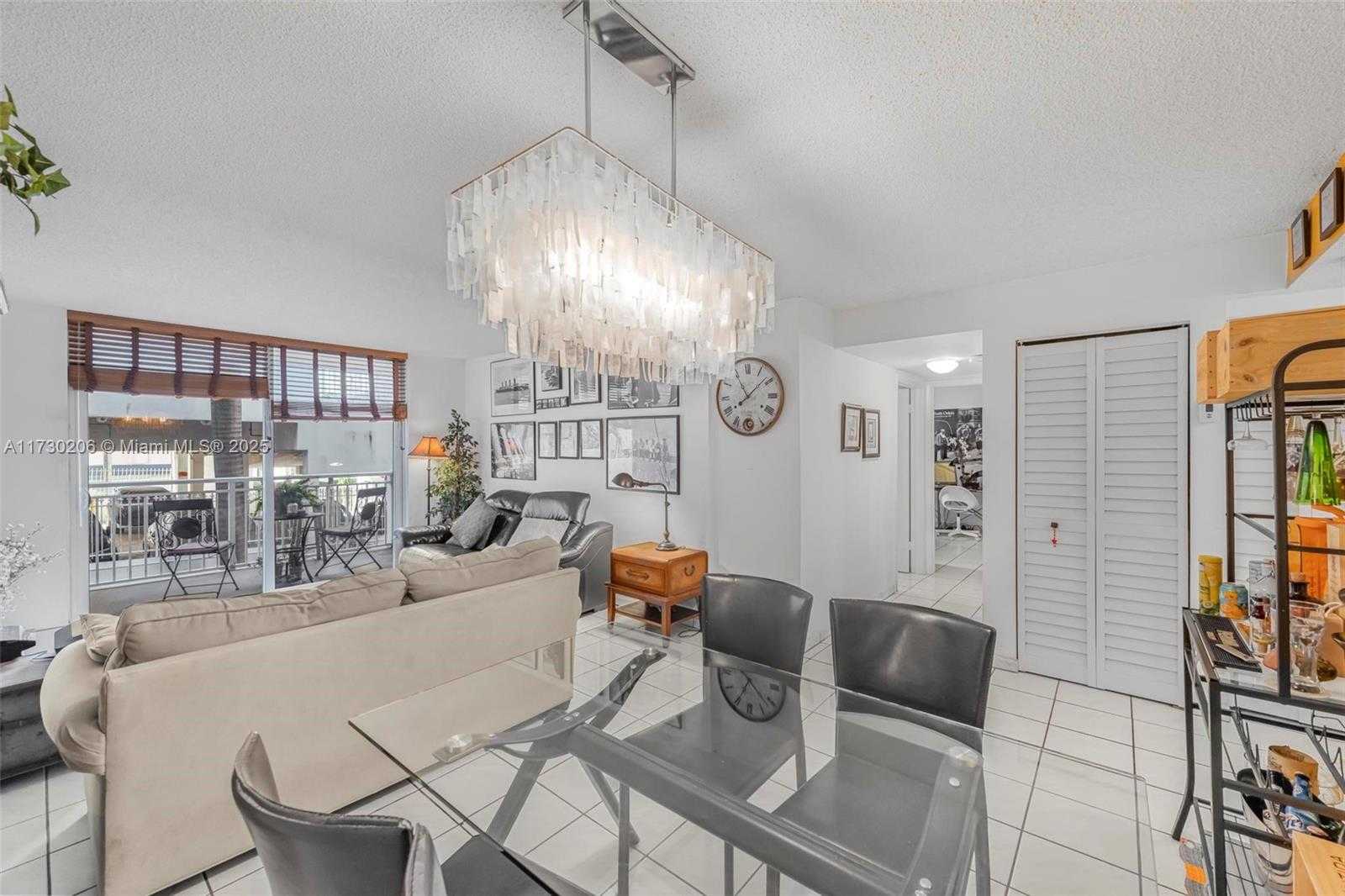 Small Image of 1666 WEST AVE #207, Miami Beach Number 11